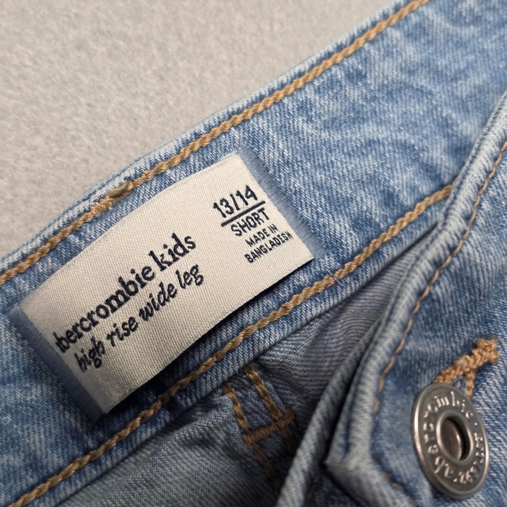 Abercrombie Kids High Rise Wide Leg Cargo Jeans - Light Wash - Youth Size 13/14 - Picture 3 of 7